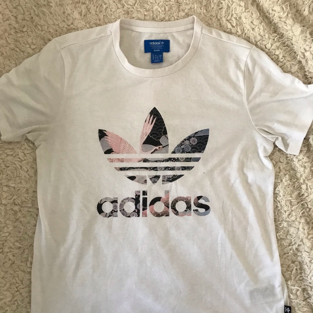 ADIDAS t-shirt
